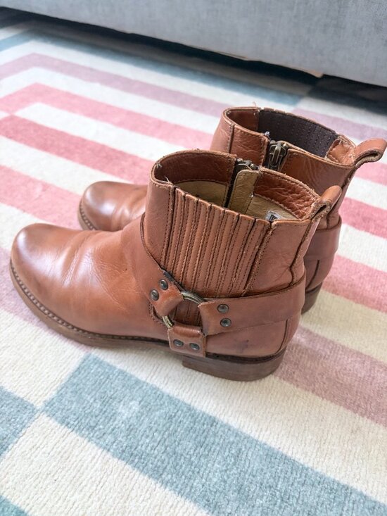 Frye Shoes - Frye Veronica harness boot, size 8